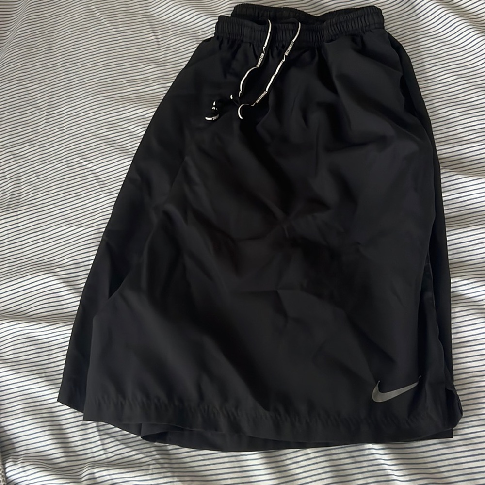 Nike large shorts